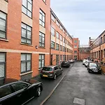Zen Quality Beautiful 2 Bedroom Apartment With Free Parking And Wifi Close To Alexander Stadium